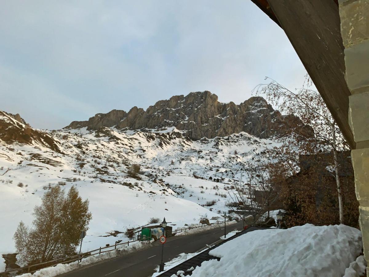 Chalet Los Ibones - Lodge Formigal Exteriör bild